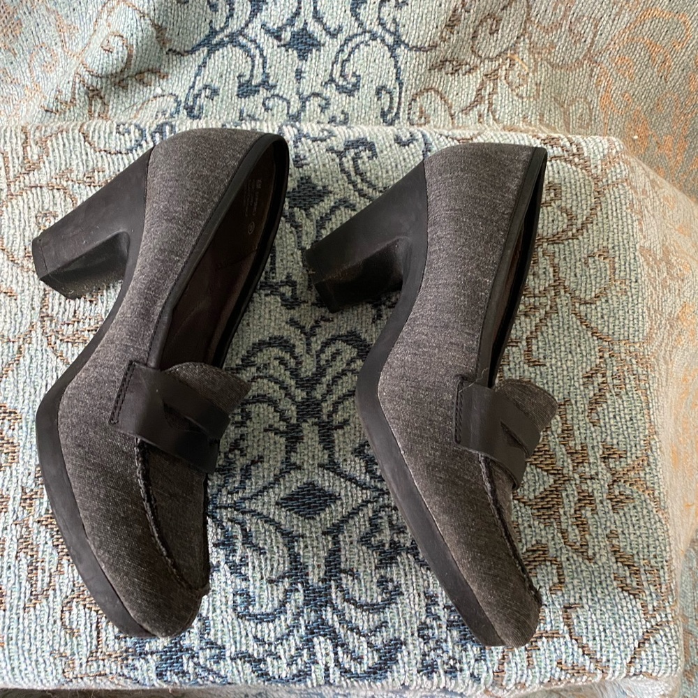 Shoes - Picture 14 of 14
